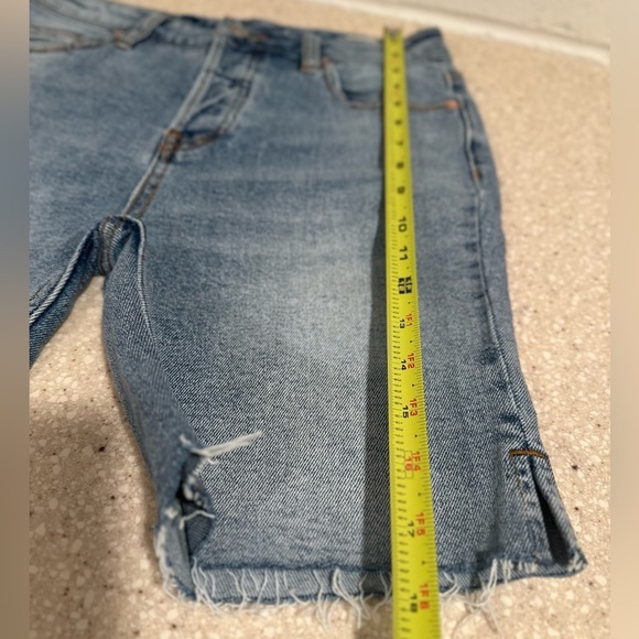 Free People Cut Out Jorts Shorts Blue Button Fly Pacific Blue Wash Size 26 NWT - Picture 9 of 12